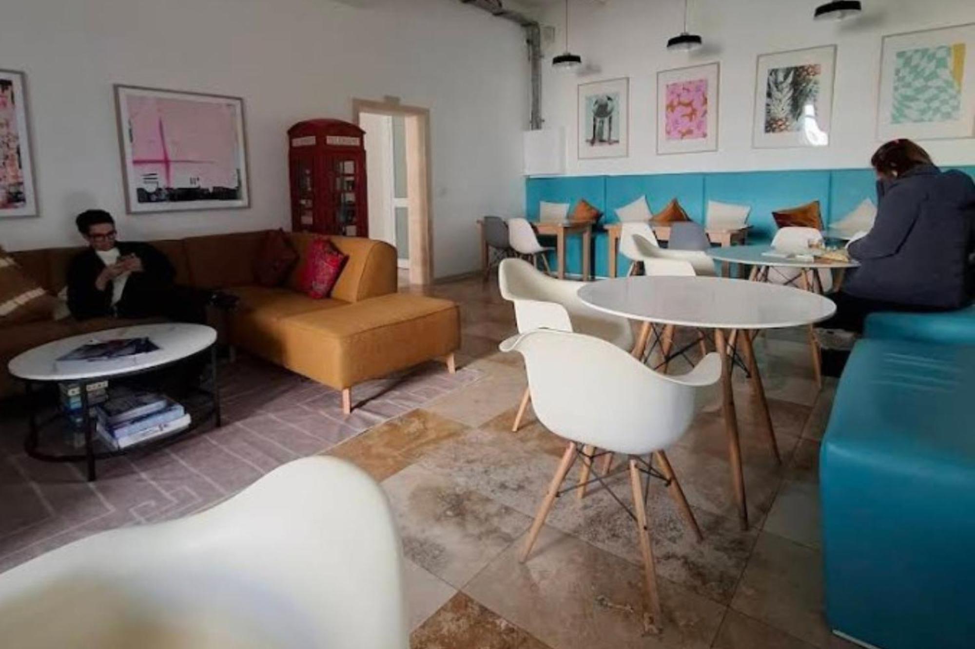 Follow The Sun Boutique Hostel - Pool, Breakfast & Sea Views San Julián Exterior foto